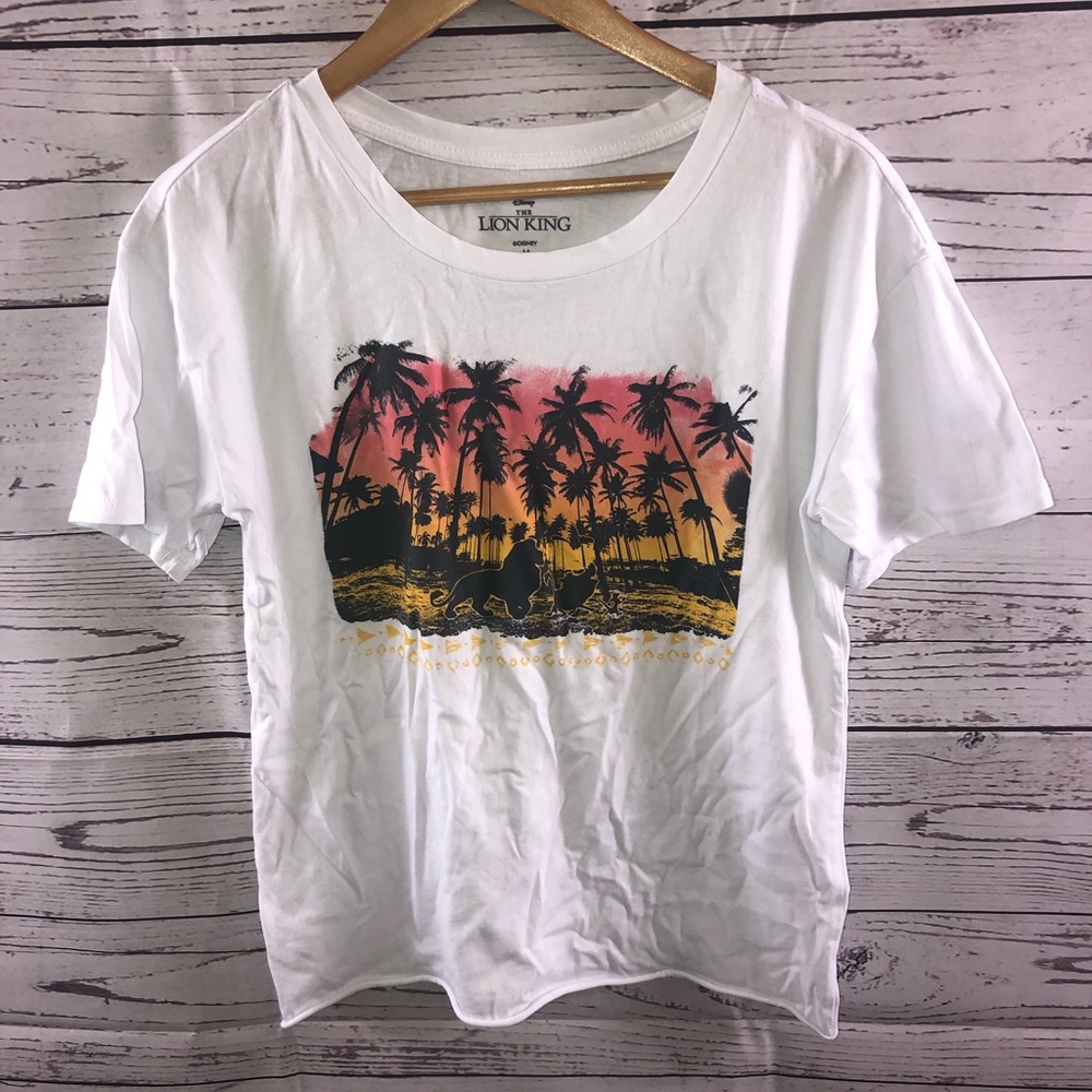 🌞Disney’s The Lion King Graphic Tee - Medium